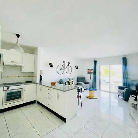 Apartment Comfy With Large Terrace Five Minutes From Ocean Los Cristianos (Tenerife)