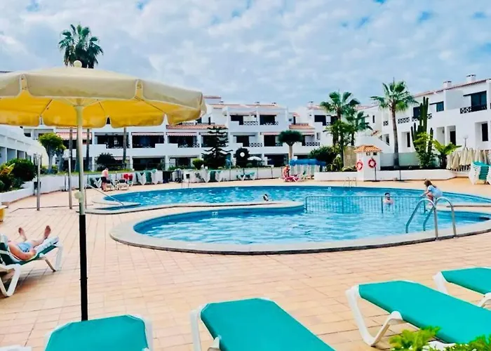 Comfy With Large Terrace Five Minutes From Ocean לוס כריסטיאנוס