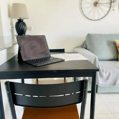 公寓 Comfy With Large Terrace Five Minutes From Ocean 洛斯克里斯蒂亚诺斯