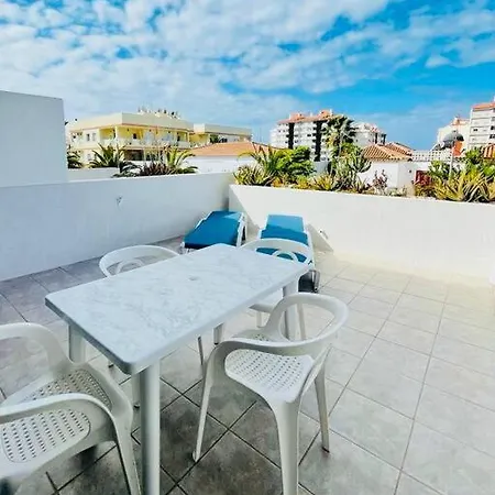 Apartment Comfy With Large Terrace Five Minutes From Ocean *