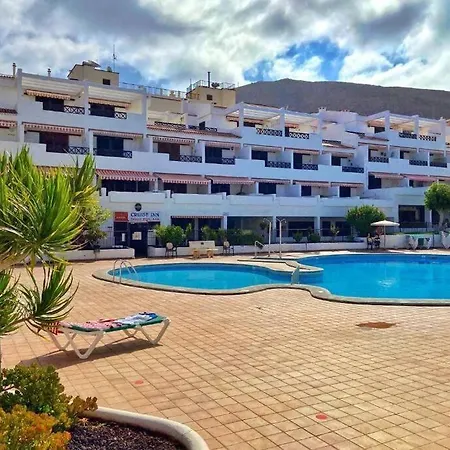 Comfy With Large Terrace Five Minutes From Ocean Apartament *