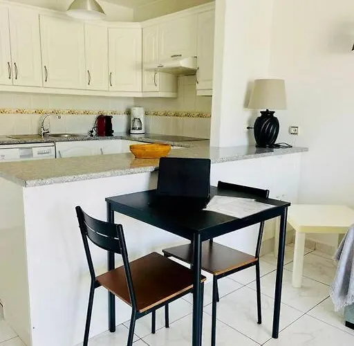 公寓 Comfy With Large Terrace Five Minutes From Ocean